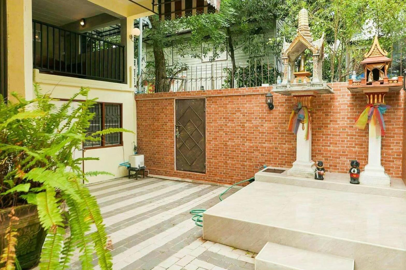 Baankhon Private Room In Thai House Check In By Yourself Code Inbox Adult Only 曼谷 外观 照片