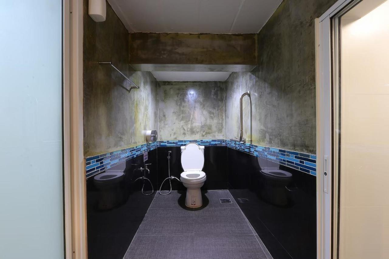 Baankhon Private Room In Thai House Check In By Yourself Code Inbox Adult Only 曼谷 外观 照片